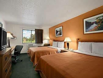 Travelodge By Wyndham 2* Muskegon